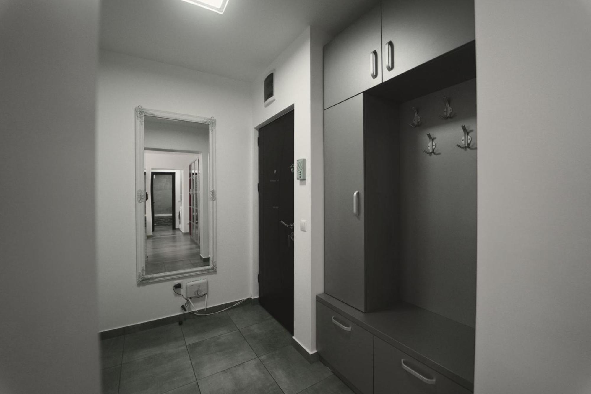 Luxury Apartament Ultracentral Of Suceava Esplanada Luaran gambar